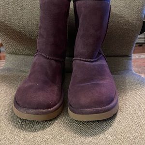 UGG-size 7-worn once-